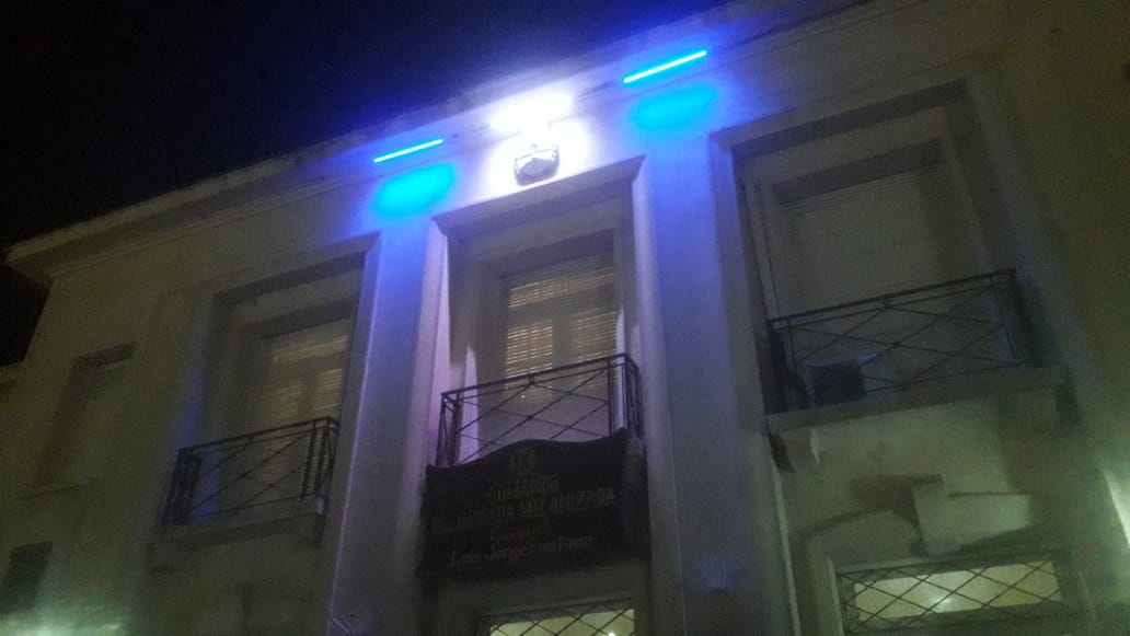 FdG entregó Bañadores LED para la proyección de la bandera nacional en el Comando