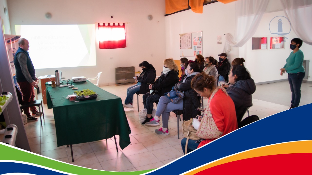 FUNDACIÓN DEL GOLFO BRINDO UNA CAPACITACIÓN EN “HIDROPONIA FAMILIAR URBANA Y PARA EMPRENDEDORES”