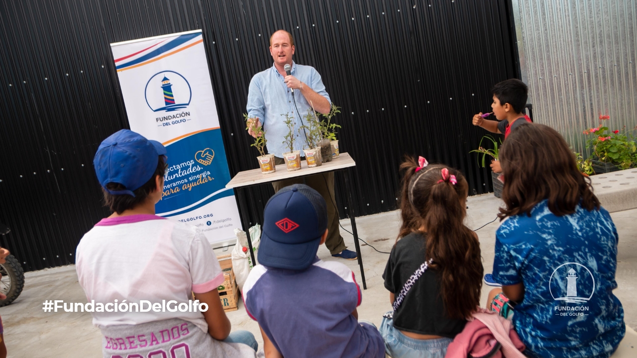 FUNDACIÓN DEL GOLFO PARTICIPÓ DE LA 1RA FERIA DE LA ESTEPA CON EL TALLER «MI PRIMERA HUERTA»